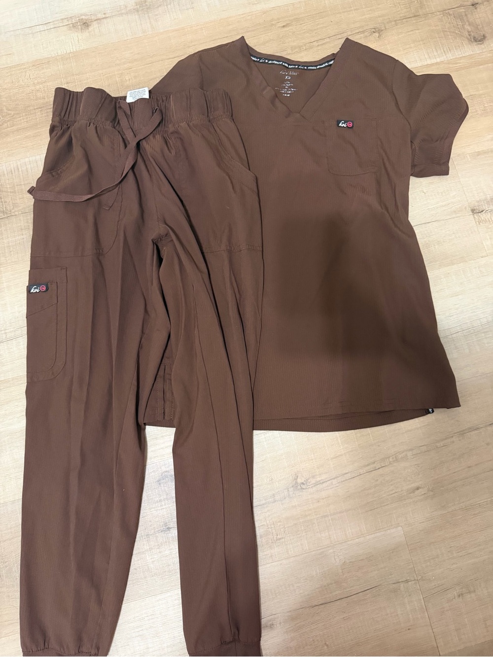 Unbranded Women's Brown Scrub Top & Brown Jogger Pants Set